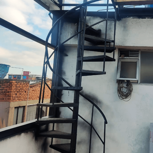Escaleras metálicas